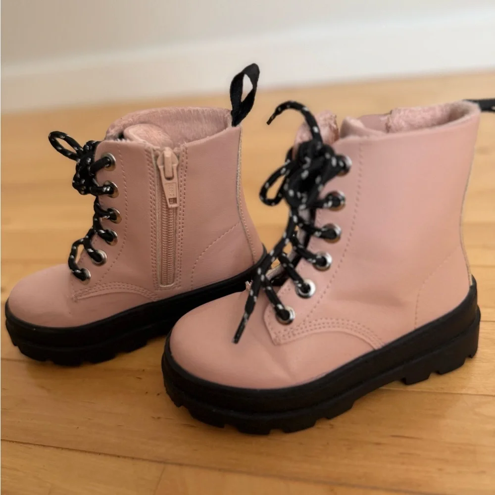 Stylish Pink Lace-Up Boots - Picture 3 of 9